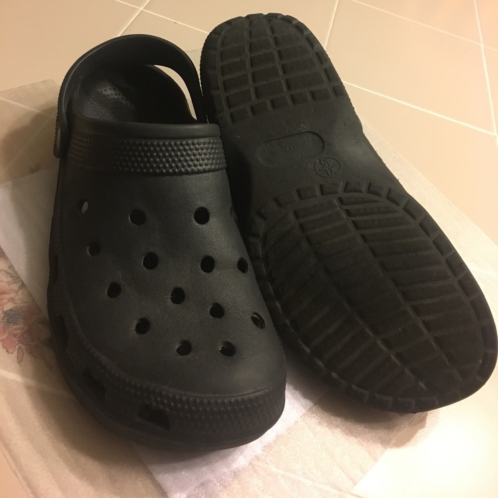 Black Sandals - Picture 2 of 4